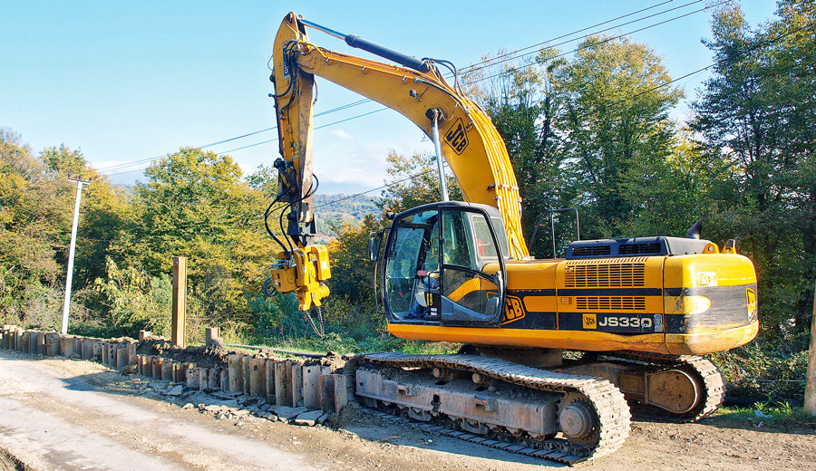 Вибропогружатель JCB